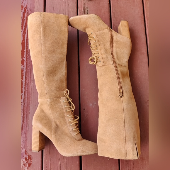 Charles David Bulletin Boots knee high 3 inch heel suede camel lace up sz 8.5 - Picture 2 of 8